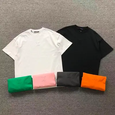 ¥158 L⭐ T-SHIRT 412293101(im 170cm 60kg i wear size M in the phot)