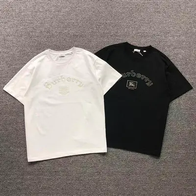 ¥95 B⭐R⭐E⭐RY T-SHIRT 1112291130(im 170cm 60kg i wear size M in the phot)