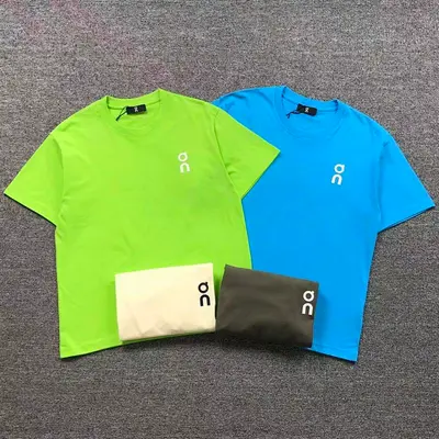 ¥128 ON T-SHIRT 512291901 (im 170cm 60kg i wear size L in the phot)
