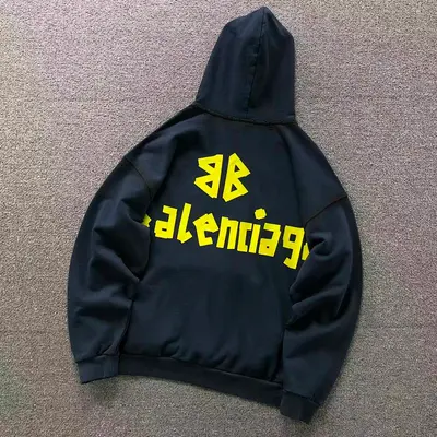 ¥235 B⭐L⭐⭐⭐IA⭐A HOODIE 4010501163(im 170cm 60kg i wear size XS in the phot)