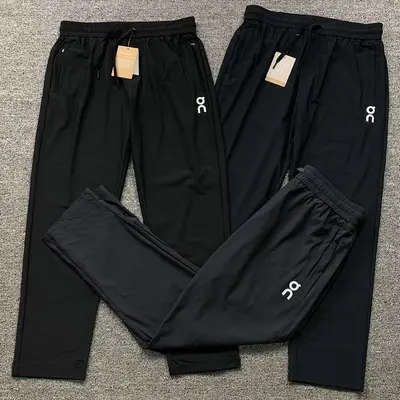 ¥108 ON TROUSERS 3101053503 (im 170cm 60kg i wear size XL in the phot)