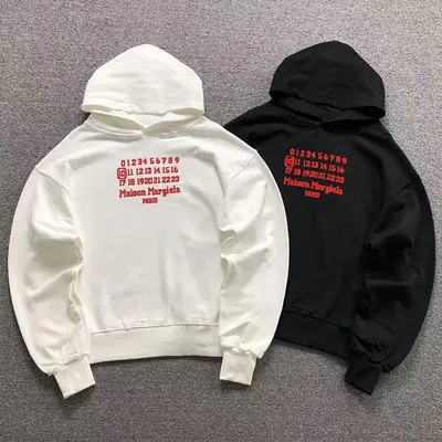 ￥138 MAISON MARGIELA HOODIE 511620162（im 170cm 60kg i wear size S in the phot）