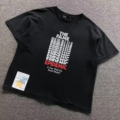 ¥95 PA⭐Y H⭐LLYW⭐OD T-SHIRT 128170199(im 170cm 60kg i wear size M in the phot)