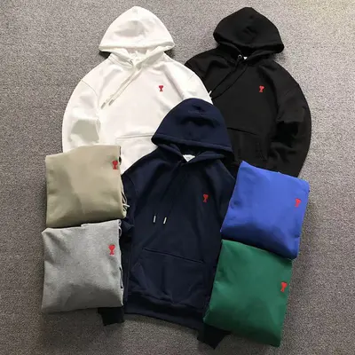 ¥158 AMI HOODIE 3201081317(im 170cm 60kg i wear size S in the phot)