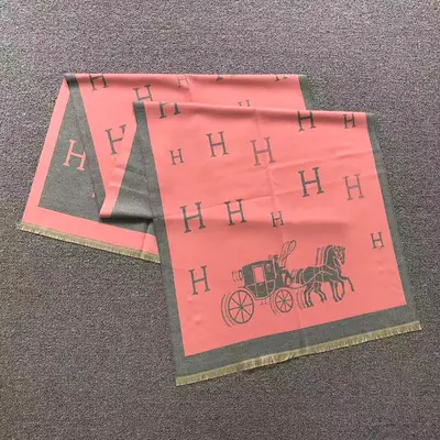 ￥98 H⭐R⭐⭐S SCARF 521903102 (长182CM*宽63CM*)