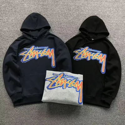 ￥115 STUSSY HOODIE 5211402123（im 170cm 60kg i wear size S in the phot）