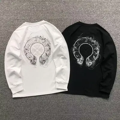 ¥135 C⭐⭐OME HE⭐⭐TS LONG SLEEVED 3201161617(im 170cm 60kg i wear size S in the phot)