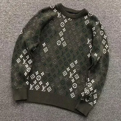¥228 L⭐ SWEATER 3201160921(im 170cm 60kg i wear size S in the phot)