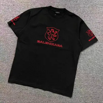 ￥115 B⭐L⭐⭐⭐IA⭐A T-SHIRT 5212211136（im 170cm 60kg i wear size M in the phot）