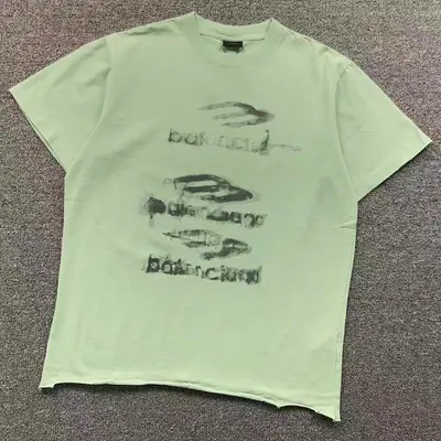 ¥118 B⭐L⭐⭐⭐IA⭐A T-SHIRT 5212206136(im 170cm 60kg i wear size S in the phot)