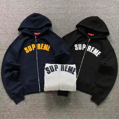 ¥228 S⭐⭐R⭐⭐E HOODIE 4201260502(im 170cm 60kg i wear size M in the phot)