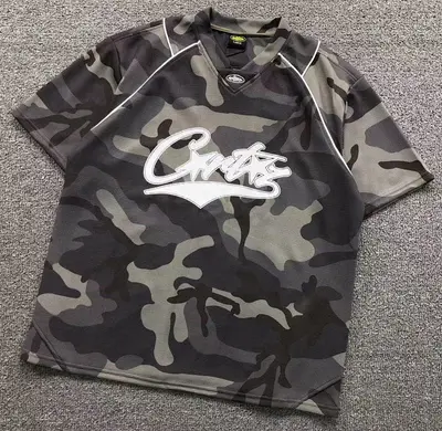 ¥108 CORTEIZ T-SHIRT 521270278(im 170cm 60kg i wear size L in the phot)