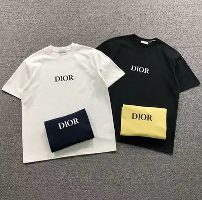 ￥115 D⭐O⭐ T-SHIRT 3201312321（im 170cm 60kg i wear size M in the phot）