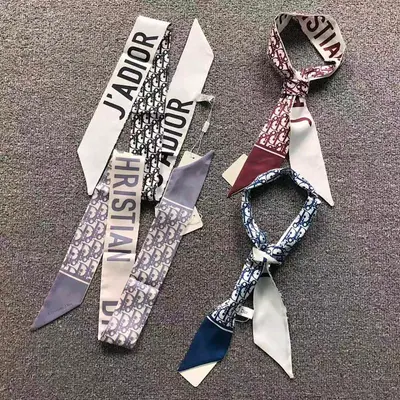 ¥68 D⭐O⭐ SCARF 5220715102 (长180CM*宽6CM*)