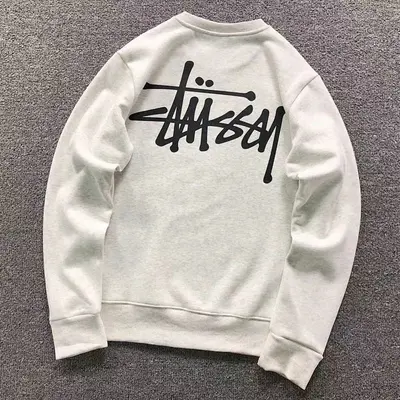 ¥138 STUSSY HOODIE 123103159(im 172cm 55kg i wear size M in the phot)