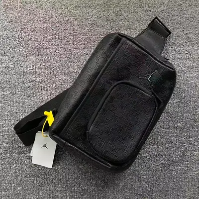 ￥108 A⭐R J⭐R⭐AN BAG 12340613 ( 长22CM*宽7CM*高28CM)