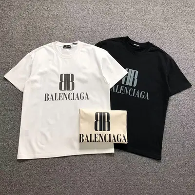 ￥88 B⭐L⭐⭐⭐IA⭐A T-SHIRT 5230504136（im 170cm 60kg i wear size XS in the phot）
