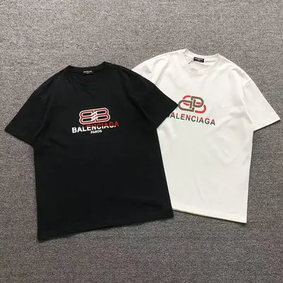 ￥95 B⭐L⭐⭐⭐IA⭐A T-SHIRT 5230603136（im 170cm 60kg i wear size M in the phot）
