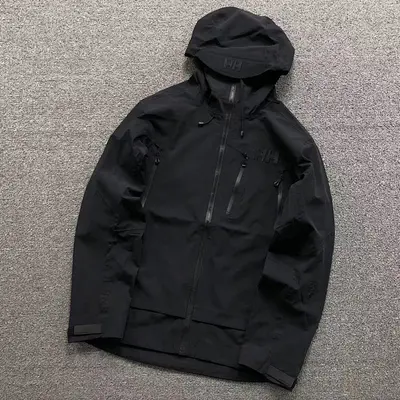￥409 HELLY HANSEN JACKET 2203110177（im 170cm 60kg i wear size L in the phot）