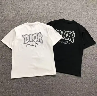 ￥115 D⭐O⭐ T-SHIRT 520122820（im 170cm 60kg i wear size M in the phot）