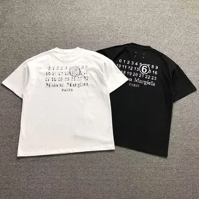 ￥88 MAISON MARGIELA T-SHIRT 5231250162（im 170cm 60kg i wear size 48 in the phot）