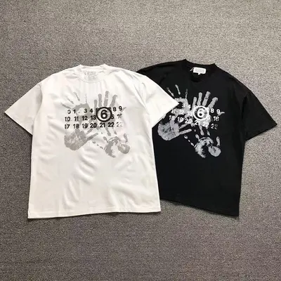 ￥85 MAISON MARGIELA T-SHIRT 5231245162（im 170cm 60kg i wear size 46 in the phot）