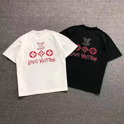￥115 L⭐ T-SHIRT 520121520（im 170cm 60kg i wear size M in the phot）