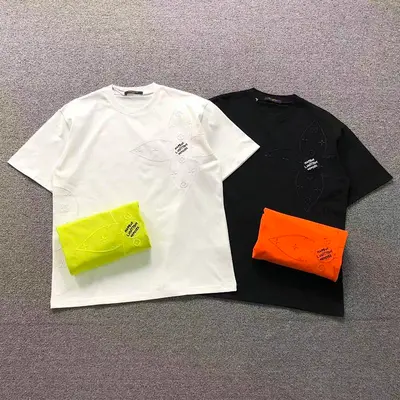 ￥115 L⭐ T-SHIRT 520122020（im 170cm 60kg i wear size L in the phot）