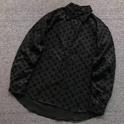 ￥178 L⭐ SHIRT 22031407001（im 170cm 60kg i wear size S in the phot）