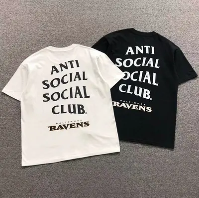 ￥85 ANTI SOCIAL SOCIAL CLUB T-SHIRT 123140402（im 170cm 60kg i wear size L in the phot）