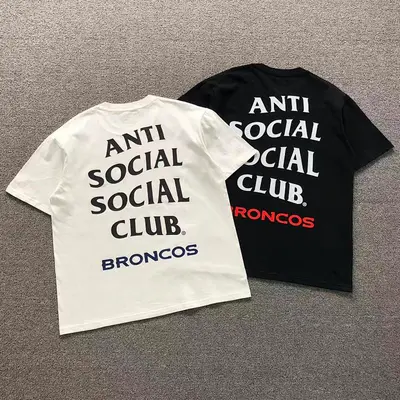 ￥85 ANTI SOCIAL SOCIAL CLUB T-SHIRT 123132202（im 170cm 60kg i wear size L in the phot）