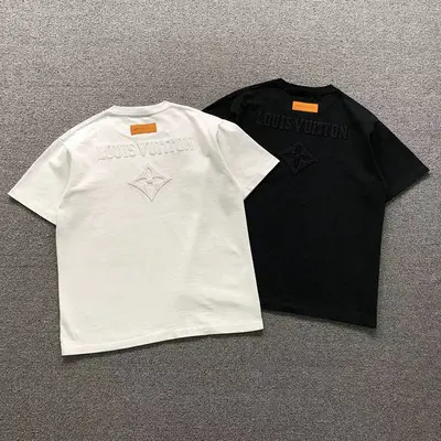 ￥188 L⭐ T-SHIRT 2203181705（im 170cm 60kg i wear size M in the phot）