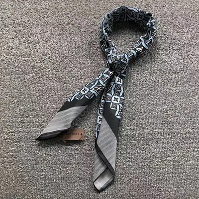 ¥88 L⭐ SCARF 5231983102 (长90CM*宽90CM*)