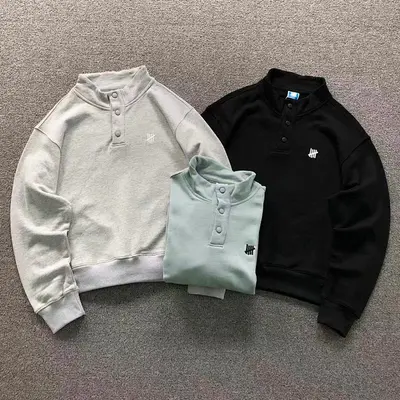 ¥188 UNDEFEATED HOODIE 1232007159(im 170cm 60kg i wear size M in the phot)
