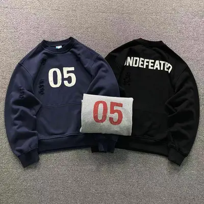 ¥208 UNDEFEATED HOODIE 1232006159(im 170cm 60kg i wear size M in the phot)