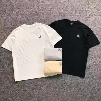 ¥108 KA⭐L⭐S T-SHIRT 4203212177(im 170cm 60kg i wear size L in the phot)