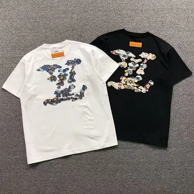 ¥135 L⭐ T-SHIRT 3203271917(im 170cm 60kg i wear size M in the phot)