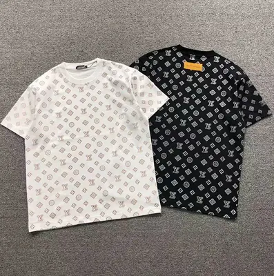 ¥135 L⭐ T-SHIRT 3203272517(im 170cm 65kg i wear size M in the phot)