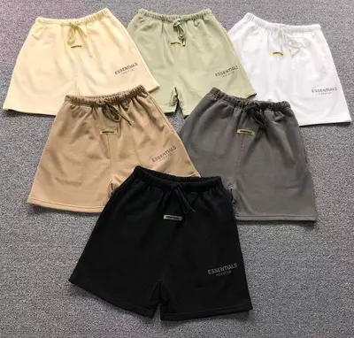 ¥95 FOG SHORTS 3203282021(im 170cm 60kg i wear size S in the phot)