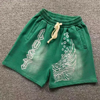 ¥125 LO⭐TIN TRI⭐A⭐Y SHORTS 3203302517(im 170cm 60kg i wear size S in the phot)
