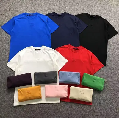 ¥118 L⭐ T-SHIRT 3203281521(im 170cm 60kg i wear size S in the phot)