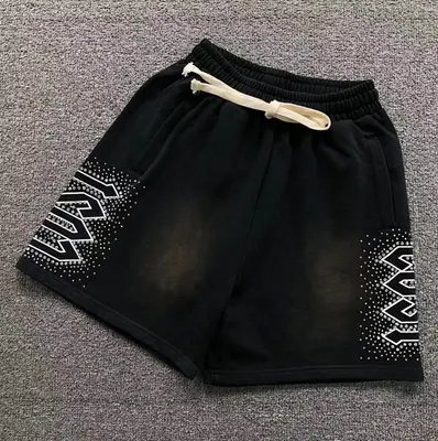 ¥125 LO⭐TIN TRI⭐A⭐Y SHORTS 3203302617(im 170cm 60kg i wear size S in the phot)