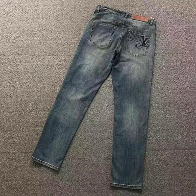 ￥215 L⭐ TROUSERS 2203311801（im 170cm 60kg i wear size 32 in the phot）