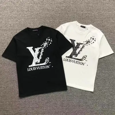 ￥158 L⭐ T-SHIRT 22040361001（im 170cm 60kg i wear size XS in the phot）