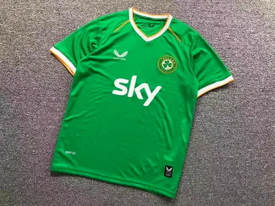 ¥78 FOOTBALL T-SHIRT 124408002(im 170cm 60kg i wear size M in the phot)