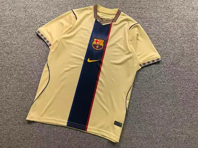 ¥78 FOOTBALL T-SHIRT 124406002(im 170cm 60kg i wear size M in the phot)