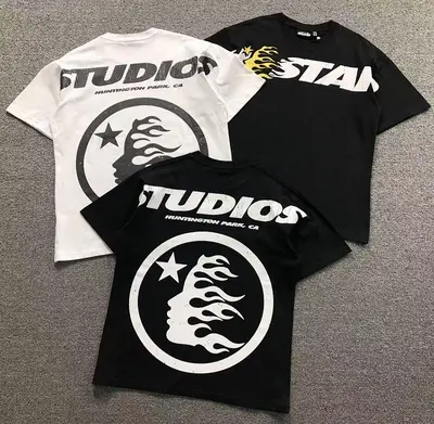 ¥115 HELLSTAR T-SHIRT 22040667125(im 170cm 60kg i wear size M in the phot)