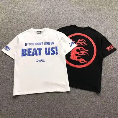 ¥115 HELLSTAR T-SHIRT 22040658125(im 170cm 60kg i wear size M in the phot)