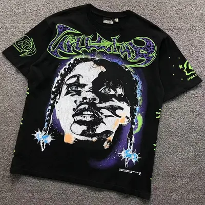 ¥115 HELLSTAR T-SHIRT 22040630125(im 170cm 60kg i wear size M in the phot)