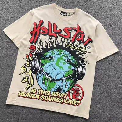¥115 HELLSTAR T-SHIRT 22040629125(im 170cm 60kg i wear size M in the phot)
